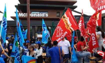 Alessandria: lavoratori McDonald 's in sciopero per un salario più dignitoso