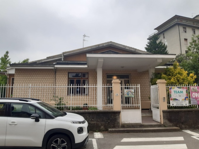 Il racconto di un albero eroe che salvò la scuola materna “Ferrando” di Ovada