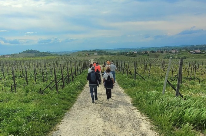 In cammino con l’Asl AT per le colline del Monferrato: formati 68 nuovi walking leader