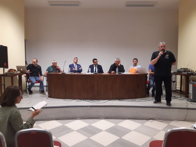 Fanghi nelle valli del Piota e del Gorzente: in un’assemblea pubblica le rassicurazioni di Iren