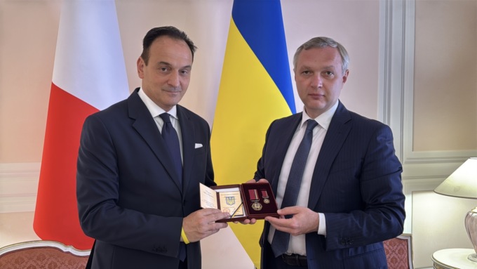 Il presidente Cirio insignito dell’onore al merito dal premier Zelenskyy per impegno pro Ucraina