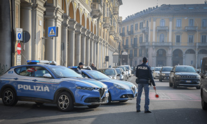 Alessandria, aggredisce i poliziotti dopo il ritiro della patente: arrestato 26enne
