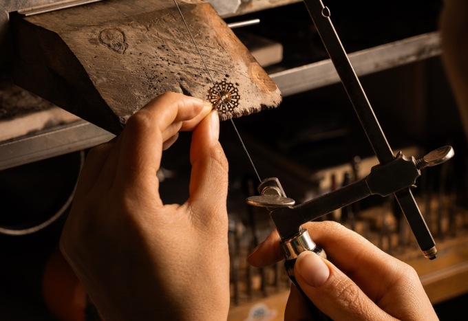 Il Gruppo Damiani acquisisce la Carraro Srl di Valenza