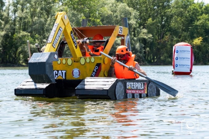 In migliaia sul fiume Po a Casale Monferrato per “Galleggia non Galleggia”