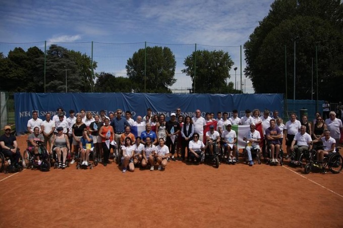 I calendari della serie A di basket e il trofeo della Mole di tennis in carrozzina