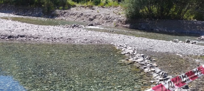 Ritrovato ordigno bellico lungo il torrente Borbera a Borghetto: area interdetta