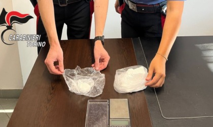 Volpiano, cocaina in camera d'albergo, arresto dei Carabinieri
