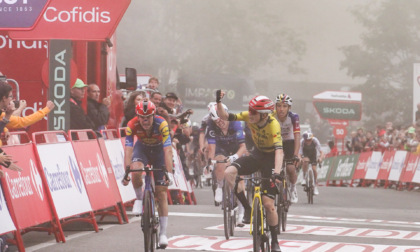La Vuelta spagnola sulle strade del Piemonte. Rubate bici al Team Visma nel Torinese