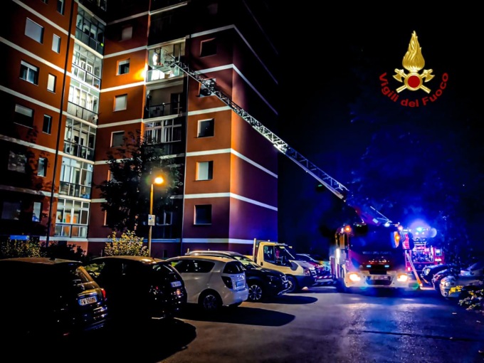 Torino, Vigili del Fuoco intervenuti in via Quarello per incendio in alloggio