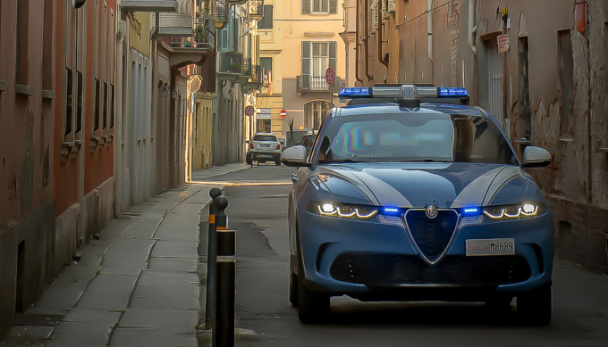 Alessandria, sorpreso ad asportare merce in un negozio, arrestato dalla Polizia