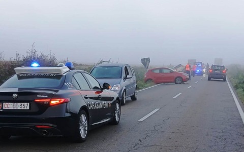 Frontale tra due auto lungo la provinciale 50 a Quargnento: nessun ferito grave