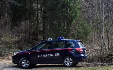 Ritrovato nel bosco l’agricoltore scomparso ieri: morto a seguito di un incidente con il trattore