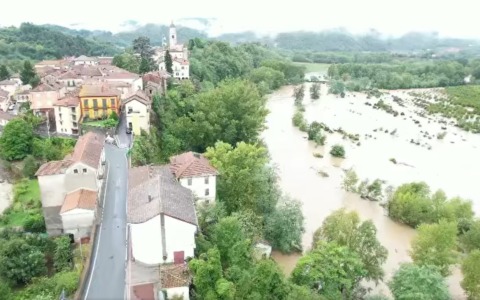 Maltempo: un disperso a Spigno Monferrato, il rio Lovassina allaga via Genova