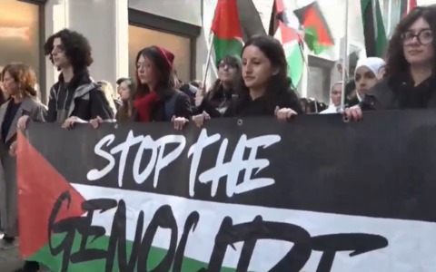 Alessandria: studenti in manifestazione per la pace ed una Palestina libera