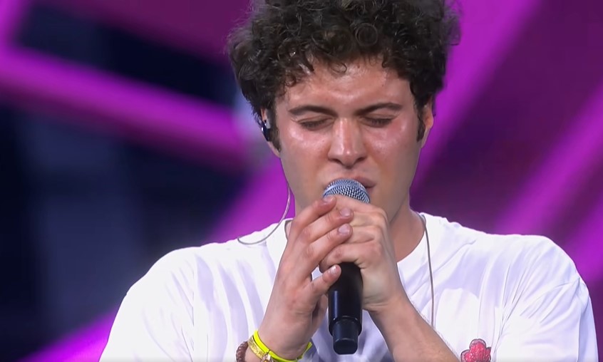 Il casalese Piercesare Fagioli conquista i giudici di X Factor, tra energia e lacrime