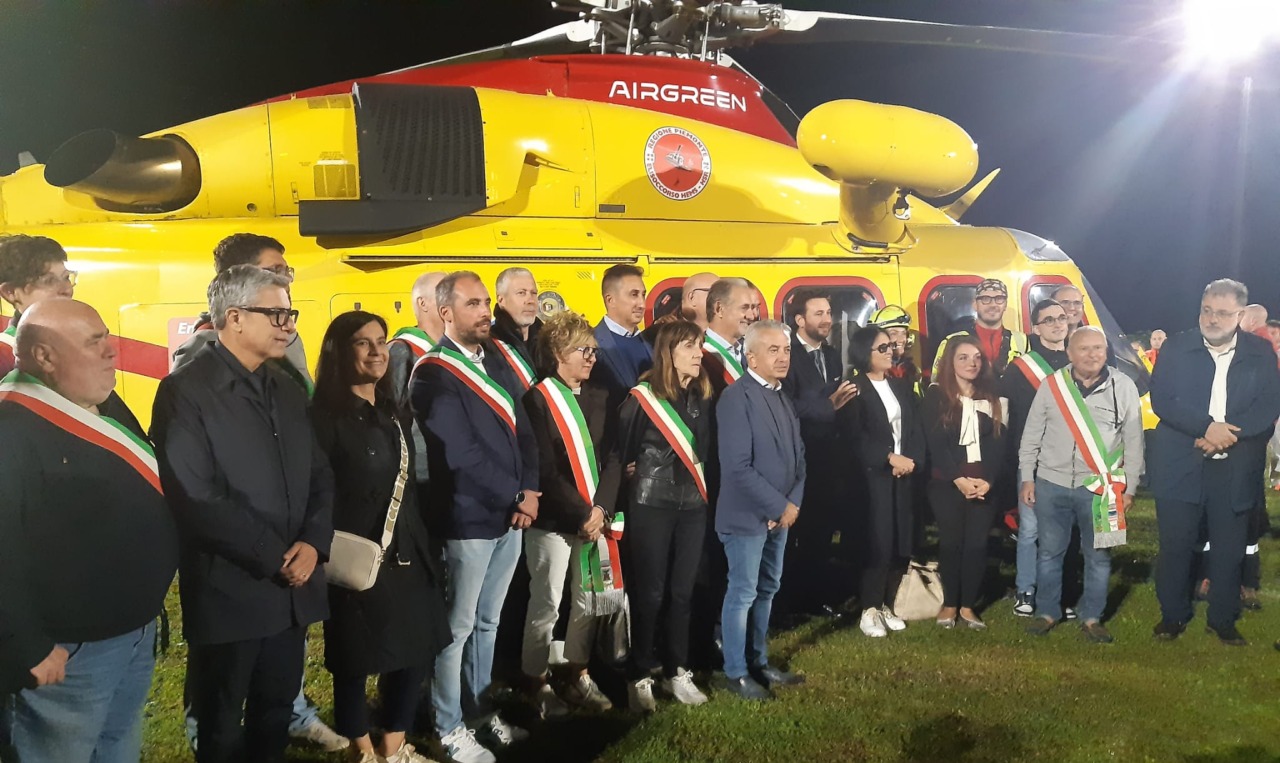 Inaugurata ad Ovada la nuova pista di atterraggio notturno per l’elisoccorso 118