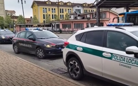 Ragazzino sfregiato al volto: è allarme sicurezza alla stazione di Chivasso