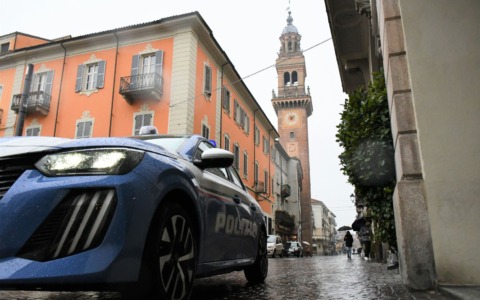 Oltre 30 chili di droga nel doppio fondo del furgone: arrestato dalla Polizia a Casale Monferrato