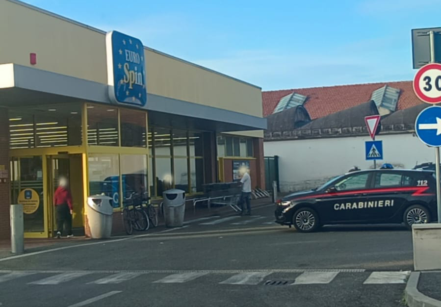 Rapina all’Eurospin di Novi Ligure, i sindacati: “Segno di un disagio sociale che non trova risposte adeguate”