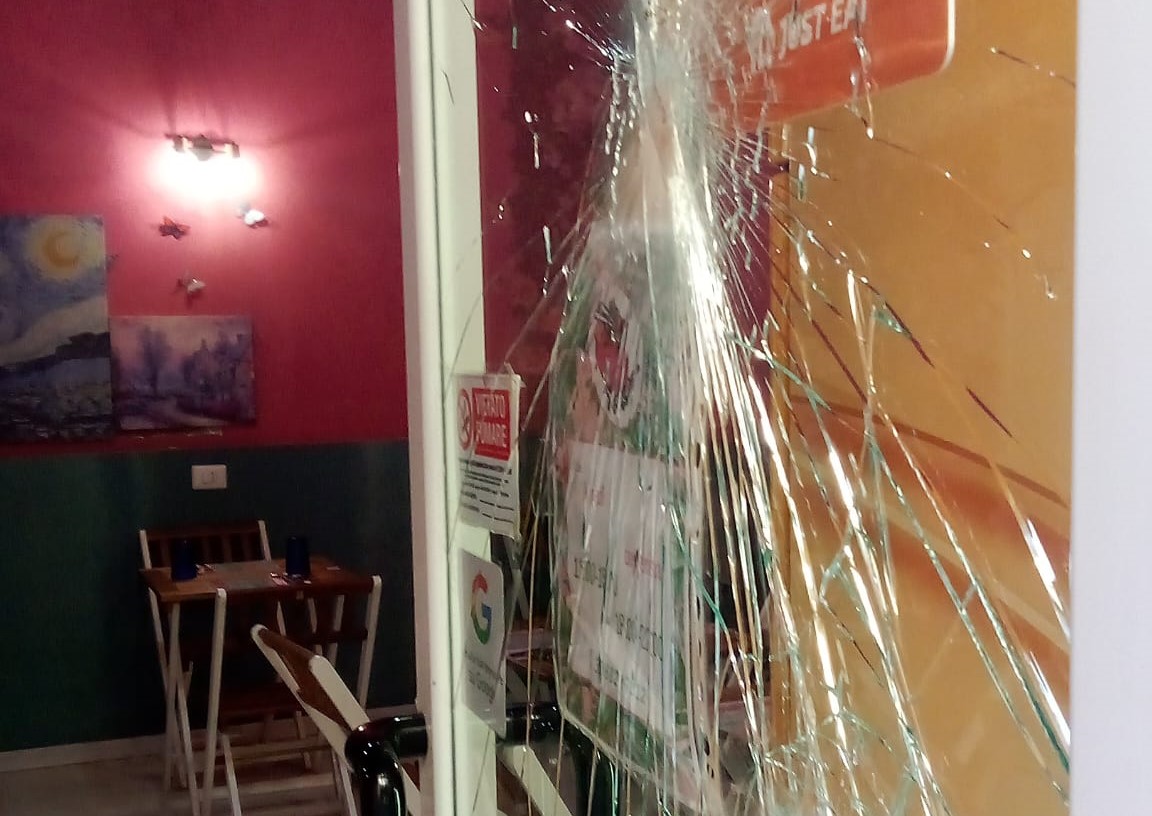 Un’altra spaccata in centro ad Alessandria: è successo in via Bergamo