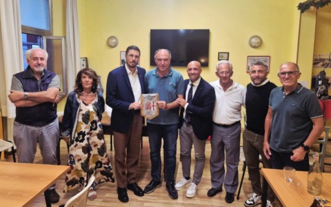 Il presidente dell’Alessandria Calcio in visita al Club Ciccio Marescalco del quartiere Cristo