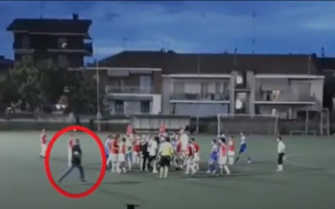 In un video la verità sul pestaggio a Collegno: squalificato anche il portiere 13enne picchiato