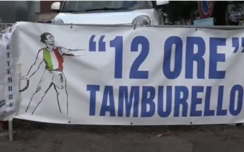 Record di partecipanti alla “12 ore di tamburello” ad Ovada. Raduno Ferrari a Portacomaro
