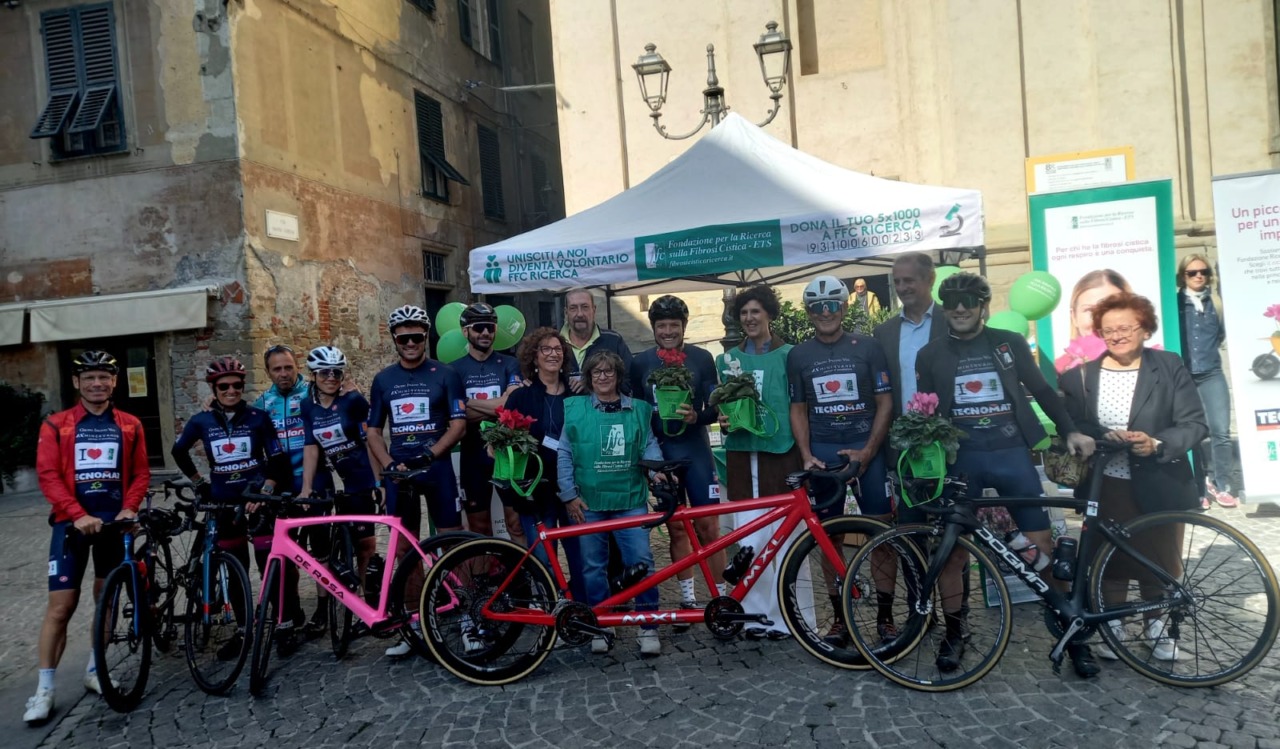 Campioni del ciclismo in tour per sostenere la Fondazione Ricerca Fibrosi Cistica