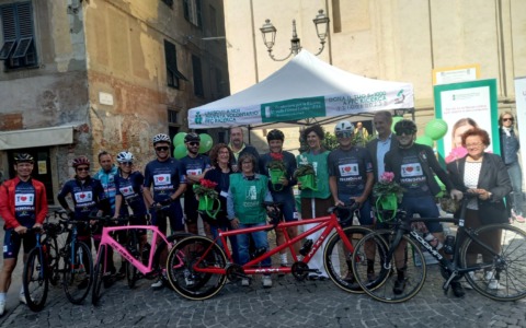 Campioni del ciclismo in tour per sostenere la Fondazione Ricerca Fibrosi Cistica