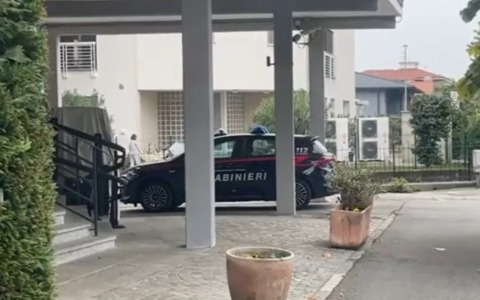 Grignasco: tenta di uccidere il padre mentre dorme, ma lui riesce e scappare