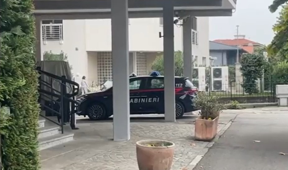 Grignasco: tenta di uccidere il padre mentre dorme, ma lui riesce e scappare