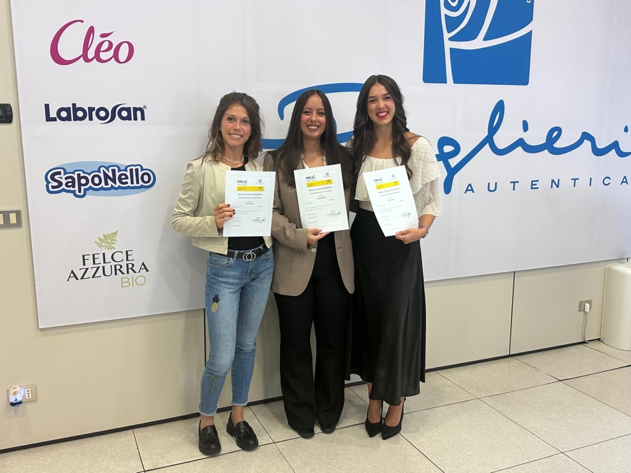Paglieri e For.Al: tre borse di studio alle studentesse del primo corso di Alta Profumeria