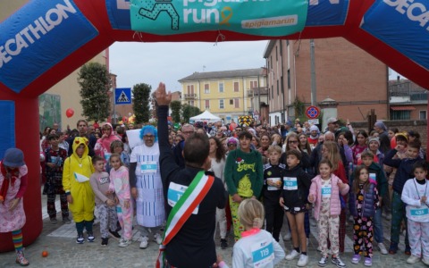 In 700 alla Pigiama Run a Borgoratto: raccolti 10 mila euro per un progetto all’Ospedaletto