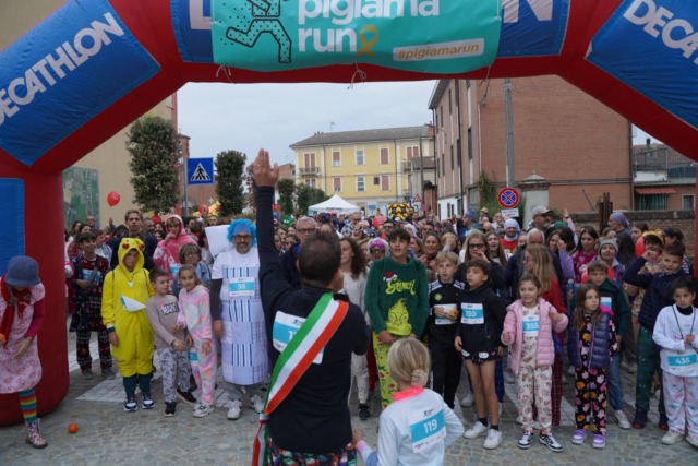 In 700 alla Pigiama Run a Borgoratto: raccolti 10 mila euro per un progetto all’Ospedaletto