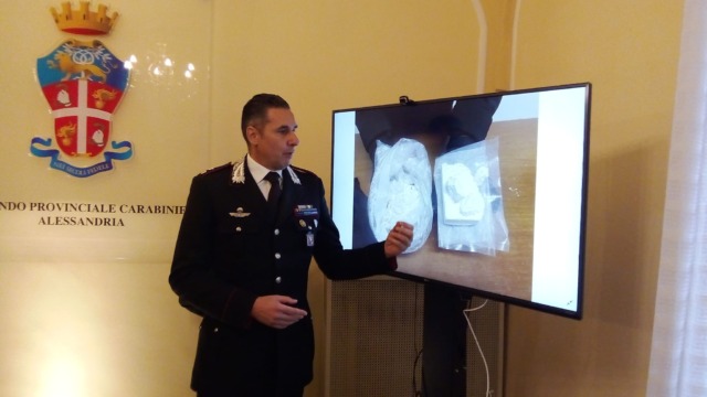 Arrestato pusher a Casalcermelli: aveva in casa mezzo chilo di droga dal valore di 40.000 euro