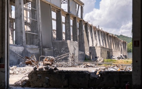 Demolizione ex Cementir di Arquata Scrivia, Coluccio: “Polveri e rischi per la salute, chiediamo chiarezza”