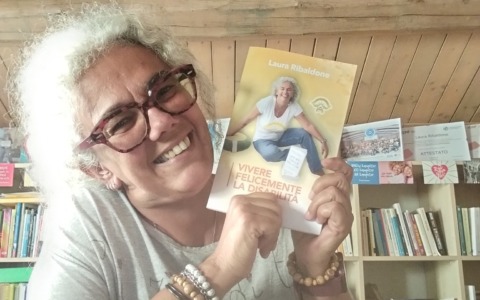 Un manuale per vivere felicemente la disabilità: Lalla Ribaldone presenta il suo libro ad Alessandria