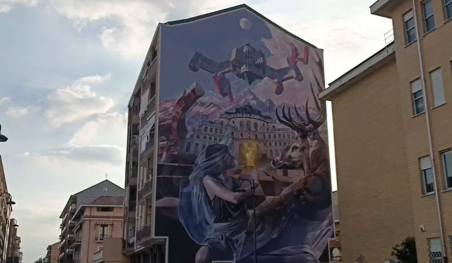 Nichelino, murales sulle facciate dei palazzi per abbellire la città