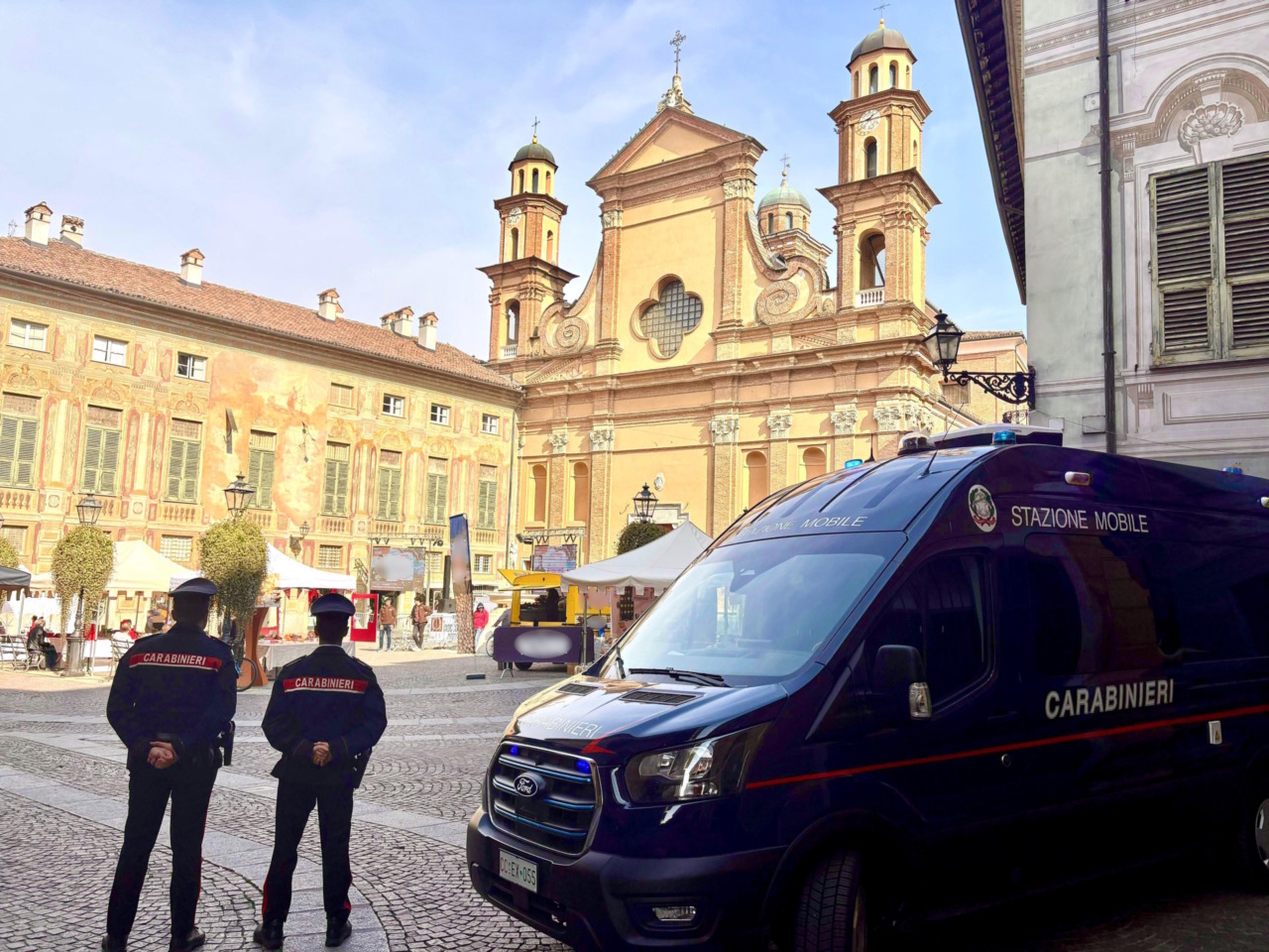 Feste d’autunno nel novese: i Carabinieri incontrano la cittadinanza per la prevenzione truffe