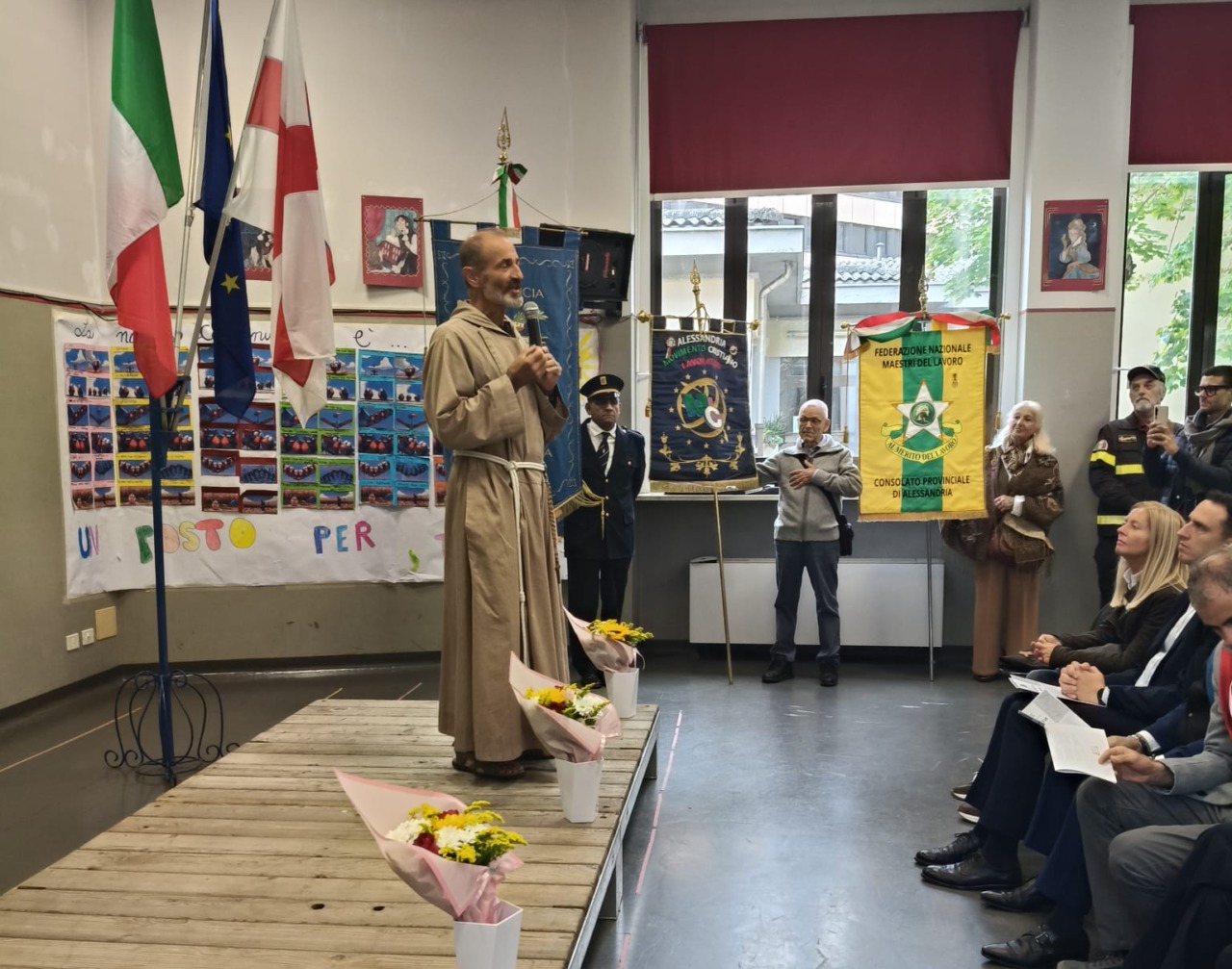 Alessandria, alla Carducci la tradizionale cerimonia di onoranze a San Francesco d’Assisi