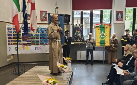 Alessandria, alla Carducci la tradizionale cerimonia di onoranze a San Francesco d’Assisi
