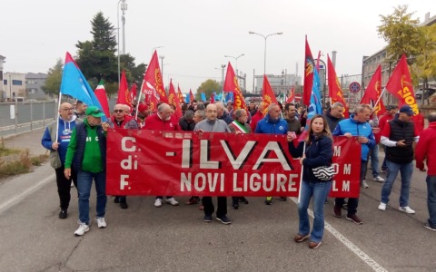 Ex Ilva in sciopero nazionale, Novi Ligure: “Dateci lavoro, non cassa integrazione”