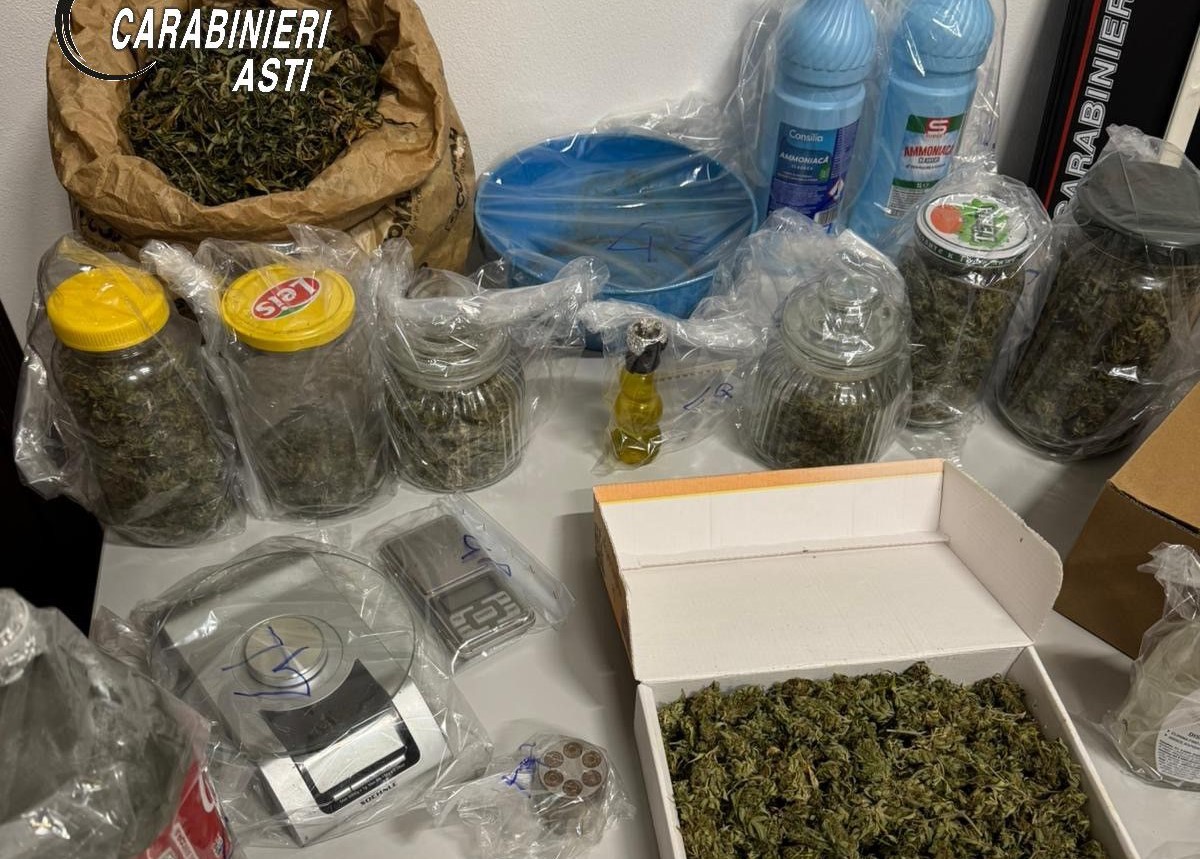 Pubblicizzava la sua attività di spaccio sui social per attirare nuovi clienti: arrestato 65enne a Castello d’Annone