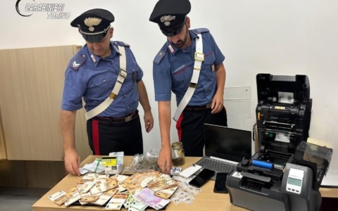 Poirino, operazione “Drug Point” dei Carabinieri, domiciliari per un 26enne