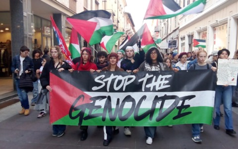 In migliaia al corteo Pro Palestina ad Alessandria