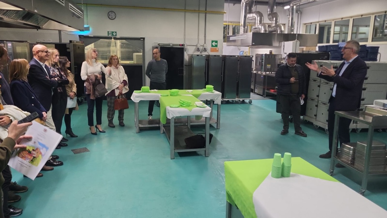 Più iscritti alle mense scolastiche di Alessandria, da gennaio la sperimentazione del self-service