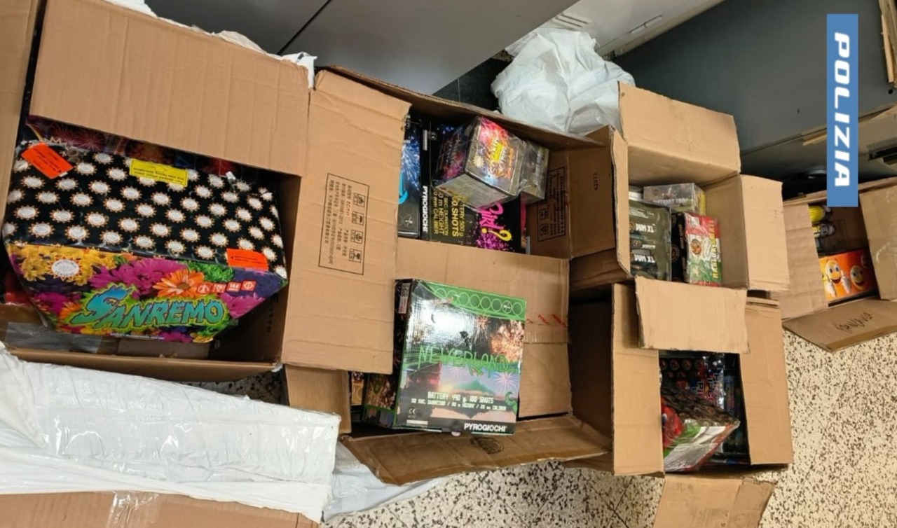 Sequestrati 130 chili di fuochi d’artificio illegali nel Torinese