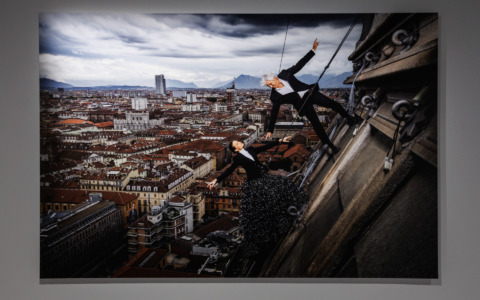 Intesa Sanpaolo: alle Gallerie d’Italia – Torino la mostra “Riccardo Ghilardi. Piano sequenza la Mole” con il Museo Nazionale del Cinema