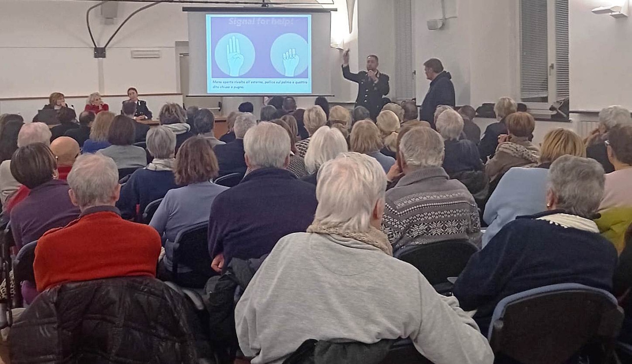 Novi Ligure, serata per l’eliminazione della violenza di genere con i Carabinieri