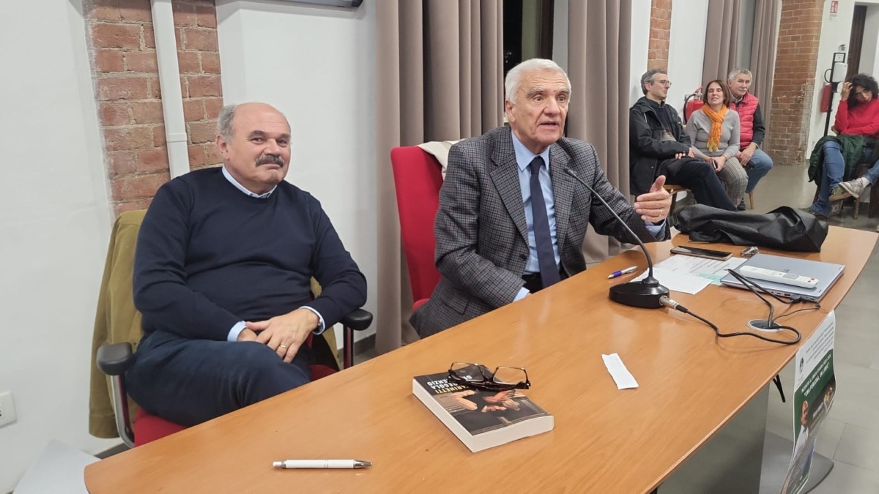 Oscar Farinetti il primo protagonista del ciclo di incontri al Santa Chiara di Alessandria